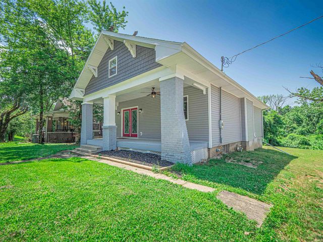 3704 Stringtown Road, Evansville, IN 47711