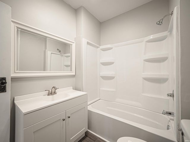 3704 Stringtown Road, Evansville, IN 47711