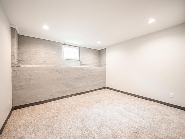 3704 Stringtown Road, Evansville, IN 47711