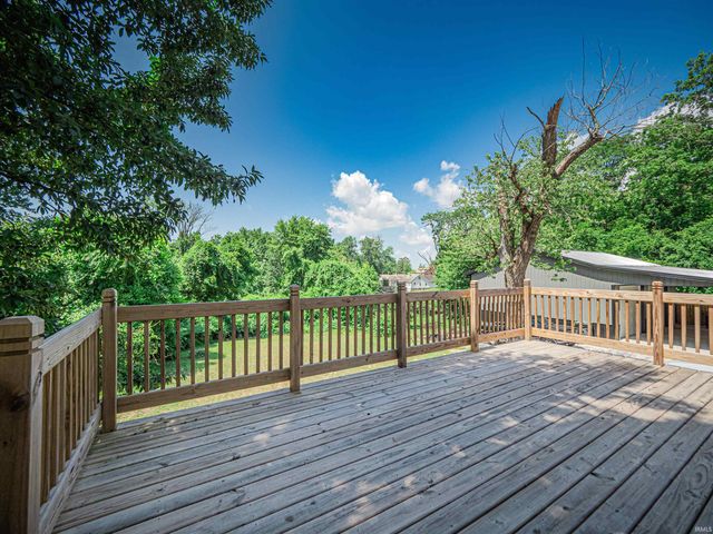 3704 Stringtown Road, Evansville, IN 47711