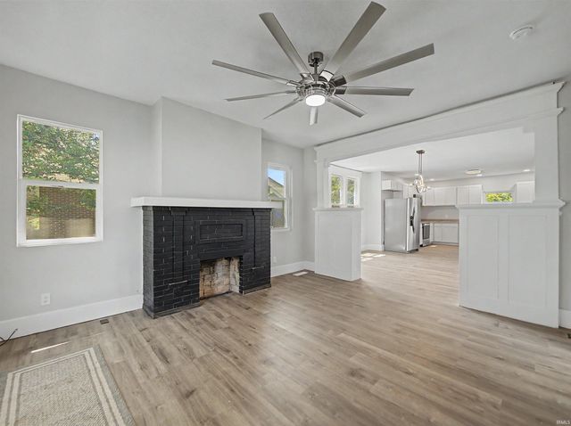 3704 Stringtown Road, Evansville, IN 47711