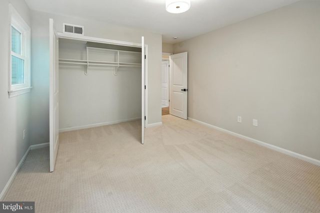 2402 BEEKAY CT, Vienna, VA 22181