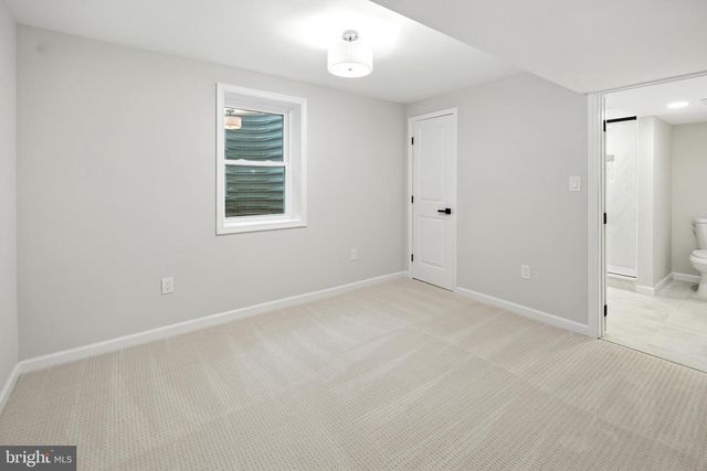 2402 BEEKAY CT, Vienna, VA 22181