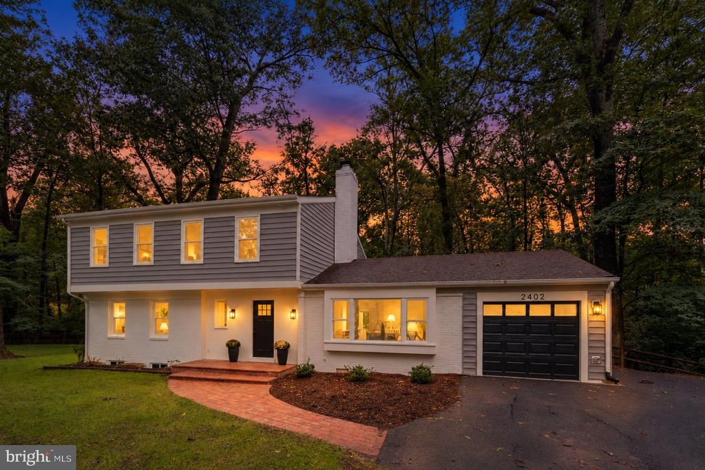 2402 BEEKAY CT, Vienna, VA 22181
