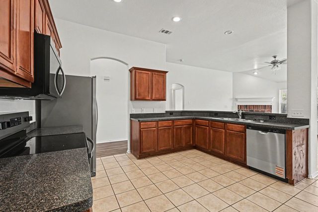 516 Bent Oak Drive, Fort Worth, TX 76131