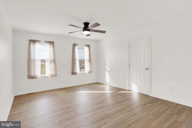 645 W FIRST STREET, Boiling Springs, PA 17007