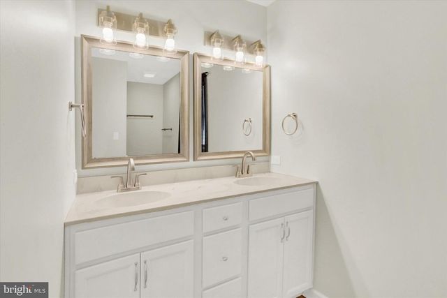 645 W FIRST STREET, Boiling Springs, PA 17007