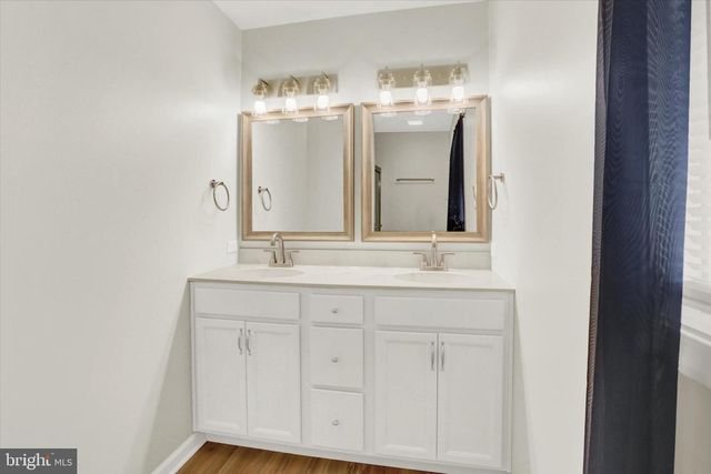 645 W FIRST STREET, Boiling Springs, PA 17007