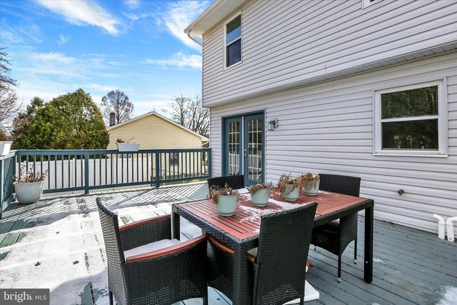 645 W FIRST STREET, Boiling Springs, PA 17007