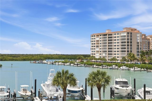 13105 Vanderbilt DR 407, Naples, FL 34110