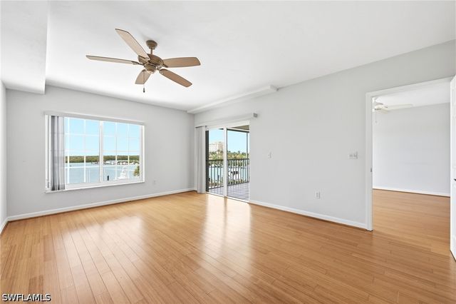 13105 Vanderbilt DR 407, Naples, FL 34110