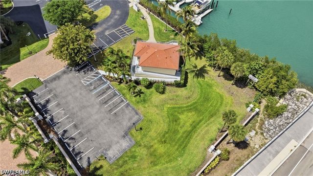 13105 Vanderbilt DR 407, Naples, FL 34110