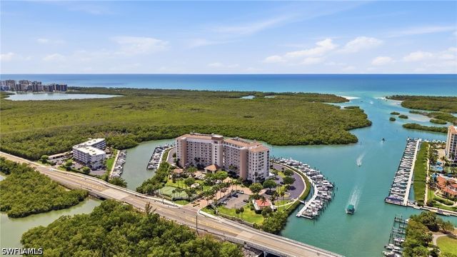 13105 Vanderbilt DR 407, Naples, FL 34110