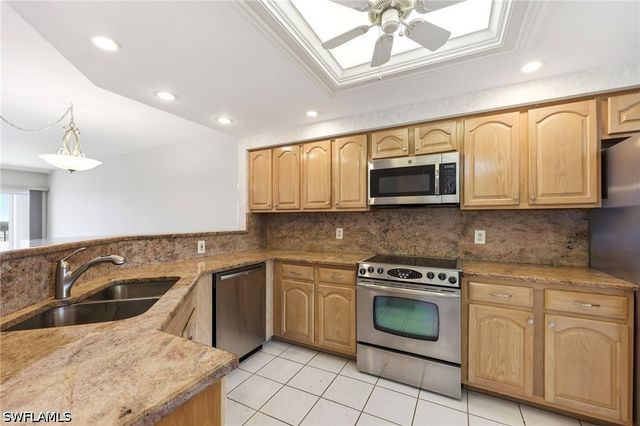 13105 Vanderbilt DR 407, Naples, FL 34110