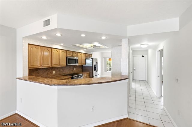 13105 Vanderbilt DR 407, Naples, FL 34110