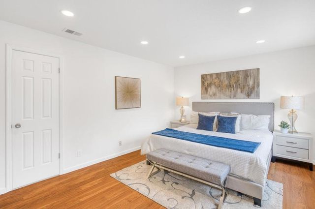 123 Dot Avenue, Campbell, CA 95008