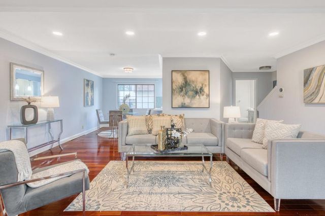 123 Dot Avenue, Campbell, CA 95008