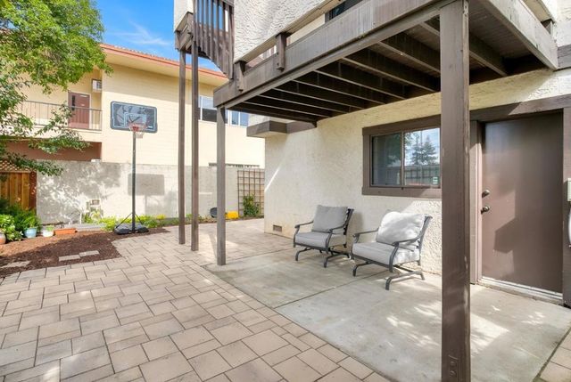 123 Dot Avenue, Campbell, CA 95008