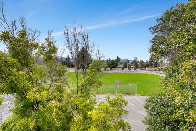 123 Dot Avenue, Campbell, CA 95008