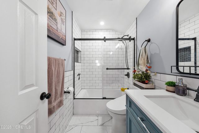 42 Hialeah Avenue, Middletown, NJ 07748