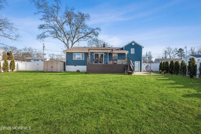 42 Hialeah Avenue, Middletown, NJ 07748