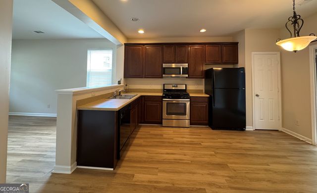 176 Nacoochee Way, Canton, GA 30114