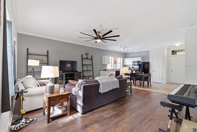 20 SW 6TH STREET 214, Gainesville, FL 32601
