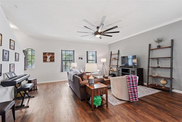 20 SW 6TH STREET 214, Gainesville, FL 32601