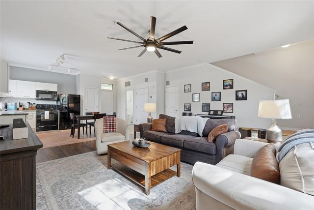20 SW 6TH STREET 214, Gainesville, FL 32601