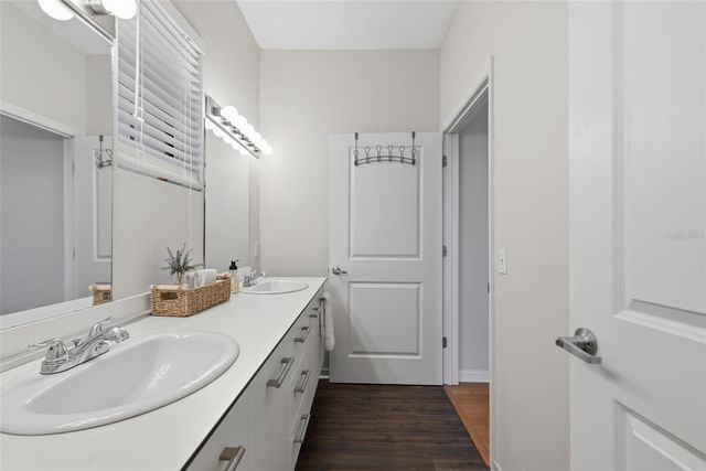 20 SW 6TH STREET 214, Gainesville, FL 32601
