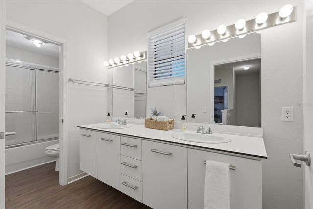 20 SW 6TH STREET 214, Gainesville, FL 32601