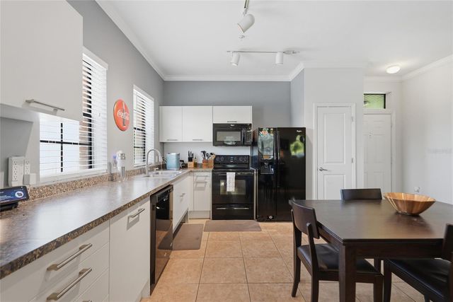 20 SW 6TH STREET 214, Gainesville, FL 32601