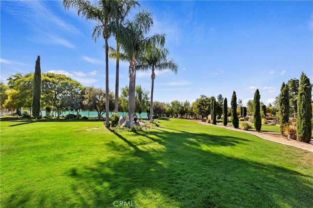 Image 10 of property listing at 17325 High Country Circle, Lake Mathews, CA 92570