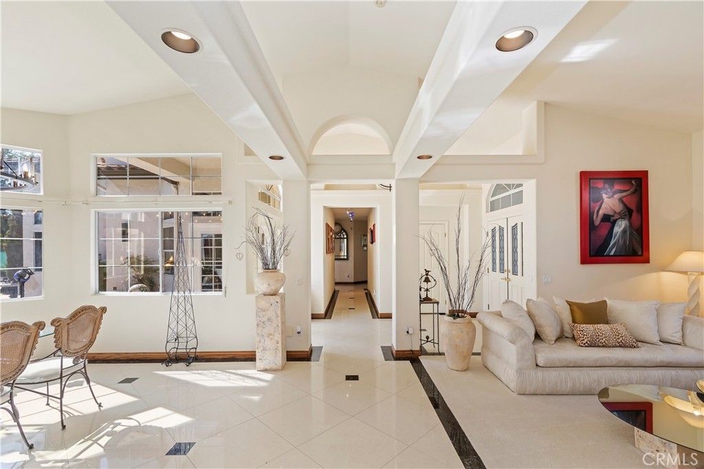 Image 17 of property listing at 17325 High Country Circle, Lake Mathews, CA 92570