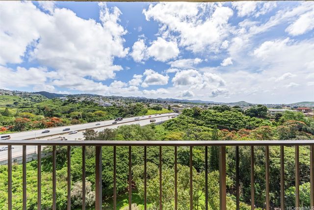 98-500 Koauka Loop 14A, Aiea, HI 96701