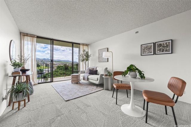 98-500 Koauka Loop 14A, Aiea, HI 96701