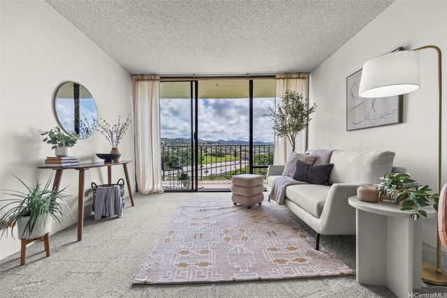 98-500 Koauka Loop 14A, Aiea, HI 96701