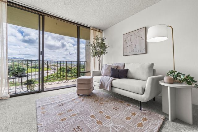 98-500 Koauka Loop 14A, Aiea, HI 96701