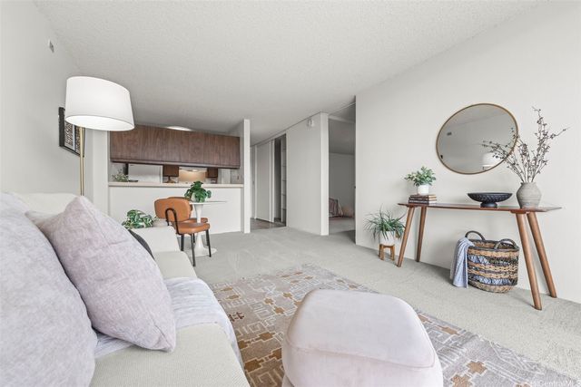 98-500 Koauka Loop 14A, Aiea, HI 96701