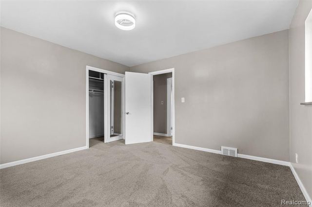 19335 Chapel Street, Detroit, MI 48219
