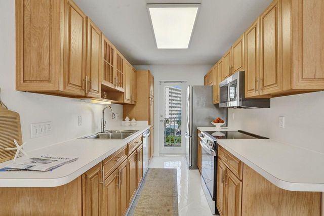 3100 S Ocean Boulevard 502, Highland Beach, FL 33487