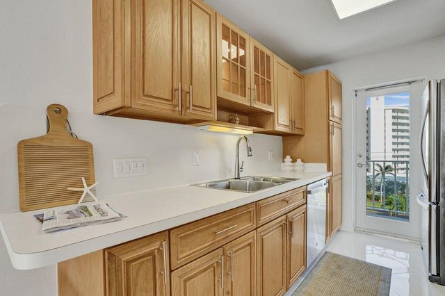 3100 S Ocean Boulevard 502, Highland Beach, FL 33487