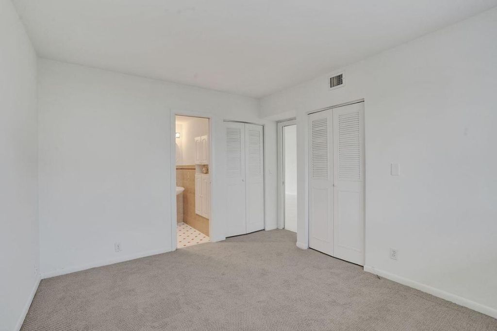 Image 33 of property listing at 3100 S Ocean Boulevard 502, Highland Beach, FL 33487