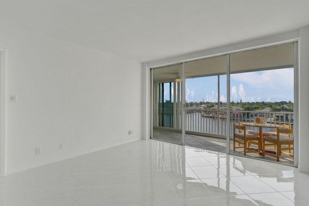 Image 44 of property listing at 3100 S Ocean Boulevard 502, Highland Beach, FL 33487