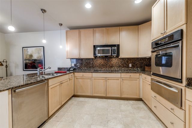 1505 Elm Street 1401, Dallas, TX 75201