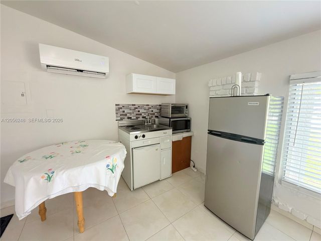 9160 SW 73rd Street B, Miami, FL 33173