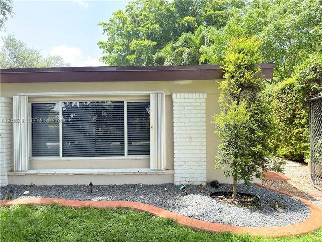 9160 SW 73rd Street B, Miami, FL 33173