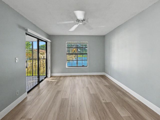330 Palmwood Place 210, Boca Raton, FL 33431