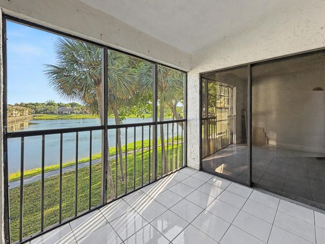 330 Palmwood Place 210, Boca Raton, FL 33431