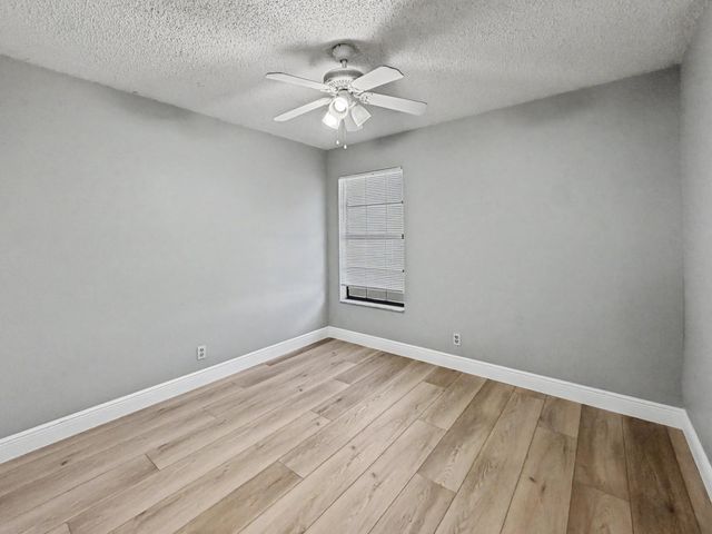330 Palmwood Place 210, Boca Raton, FL 33431